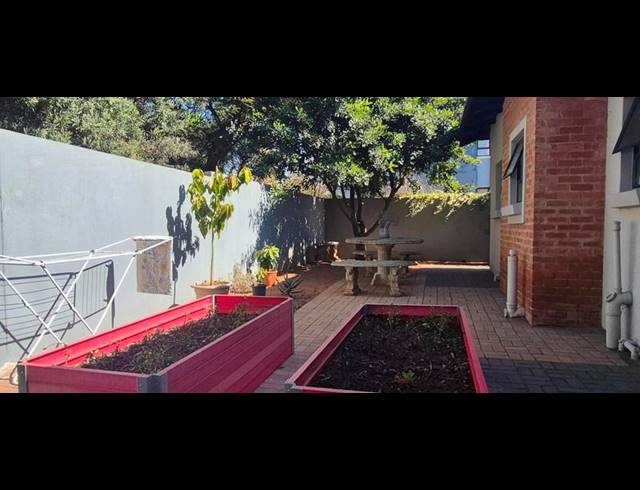 3 BEDROOM HOUSE FOR SALE IN MIDLANDS ESTATE